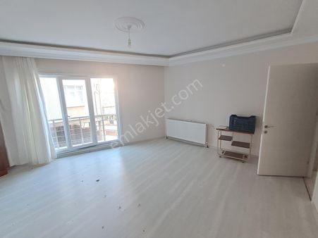 Tekirdağ Süleymanpaşa Ortacami Mah. Satılık 2+1 Ebeveyn Banyolu Ferah Daire