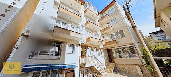 Furkan Demir'den Karamürsel Merkez'de 2+1 Eşyalı Kiralık Daire