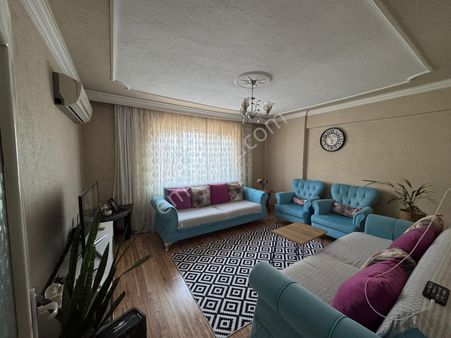 Kuzey Emlaktan Tavşanlı Caddesinde Arakat Daire !!