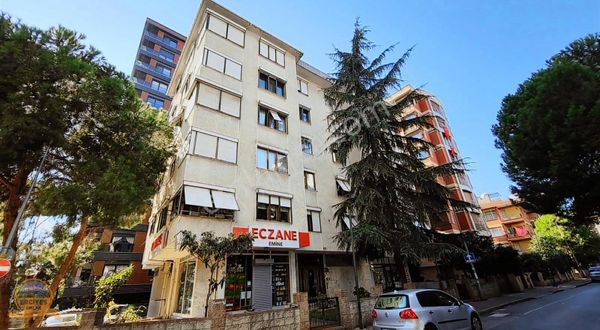 Erenköy'de Marmaraya Yakın 3+1 Balkonlu Ebeveynli 160m2