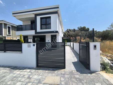 Kadınlar Denizinde Fırsat Özel Havuzlu Villa