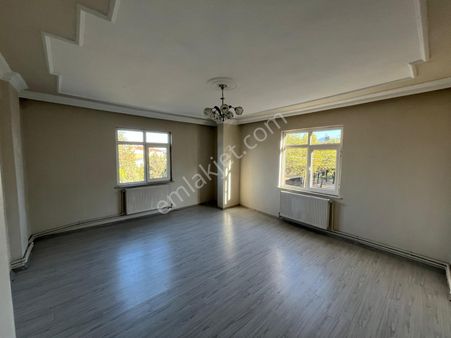 Arapzade Mahallesi Geniş 3+1 Kiralık Daire