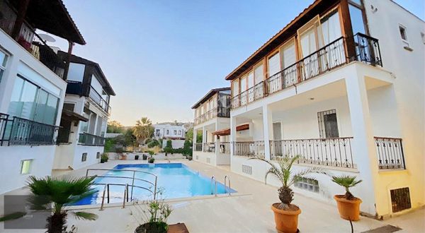 Bodrum Marina 'da Satılık 2+1 Üst Kat Daire