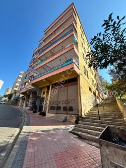 Deha Emlak'tan Akçaabat Merkezde Satılık 2+1 Daire