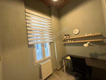 Beyoğlu,galatada Satılık ,yenilenmiş 2+1 Ofis/daire