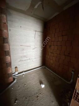 Aydın Emlak Bahçelievlerde 2+1 75m2 3. Kat