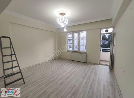 "ymz'den Çağdaş Mahallesi'nde Anacadde Üzerinde 2+1 Daire"