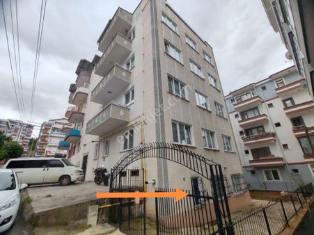 Aydınlıkevler’de Yenilenmiş, Masrafsız 3+1 Daire Sizi Bekliyor ✨