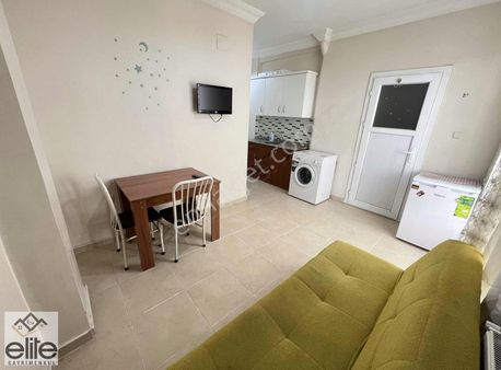 Elite'ten Güneykentte Memur Binası Eşyalı 1+1 Kiralık Daire