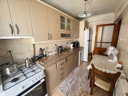 Türbe Caddesi Yakını 3+1 Bakımlı 120m2 Doğalgazlı Satılık Daire