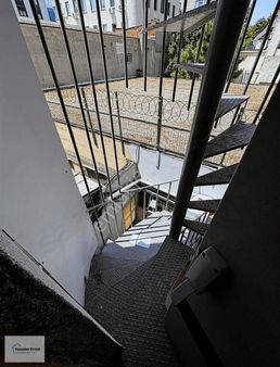 Çok Kullanışlı 400m2 İşyeri & İş Hanı