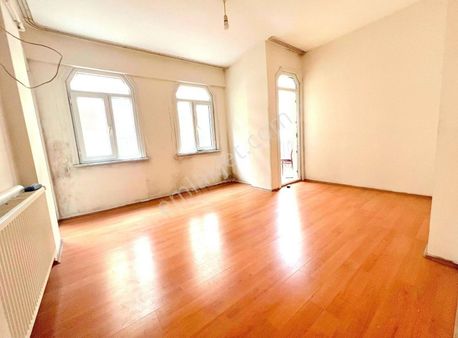 Karataş Emlaktan Mevlana Camii Yakını 2+1 75 M2 Daire