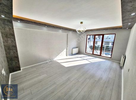 *biçer Gayrimenkul* Kanuni'de Asansörlü Yapılı Ara Kat 3+1 Daire