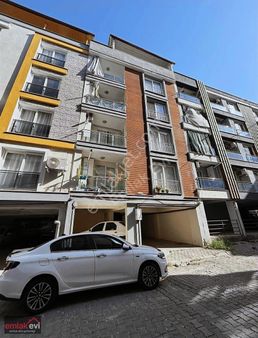 Emlak Evi'nden Ayrı Mutfaklı Kombili 2+1 Satılık Daire