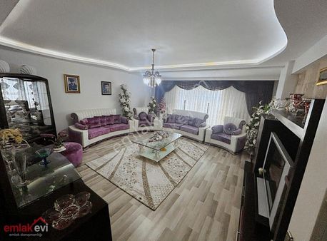 Kemer Mh Alatepe Delüks Sitesinde Satılık 180 M2 Daire