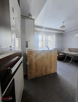 Emlak Evinden Orta Mahallede Eşyalı Klimalı D.gazli 1+1 Kiralık