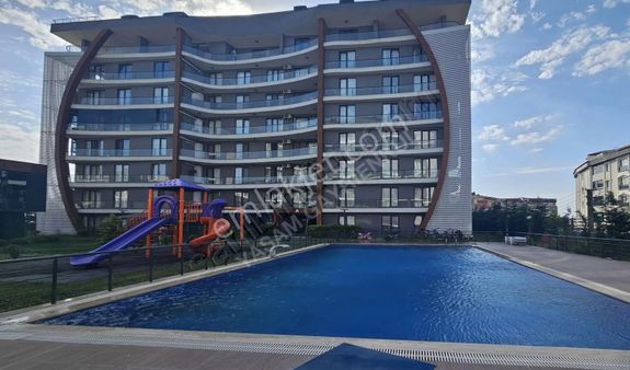 Yaşam'dan Havuzlu Ve Güvenlikli Sitede Geniş 3+1 Daire