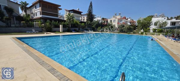Side Uslular Sitesinde Kiralık Havuzlu 2+1 Daire