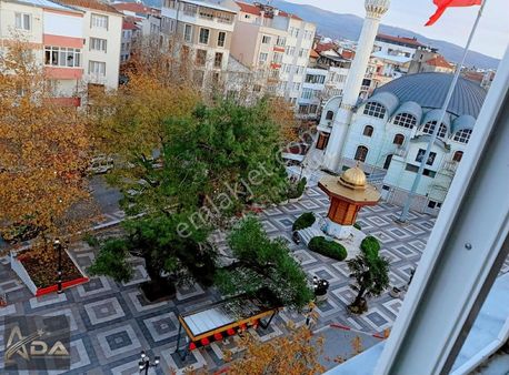 Ada Gayrimenkul'den Susurluk Çarşı Merkezde 100m2 Satılık Daire