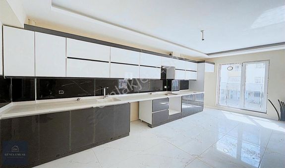 Yenikent Güneş Emlak Oturuma Hazır İskanlı-bulvara Yakın