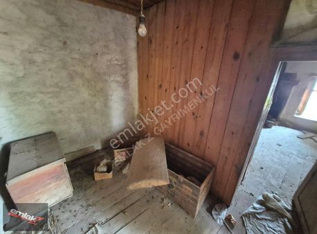 Yenişehir Turunçlu 100 M2 Arsa Üzerine Kurulu Satılık Kargır Ev