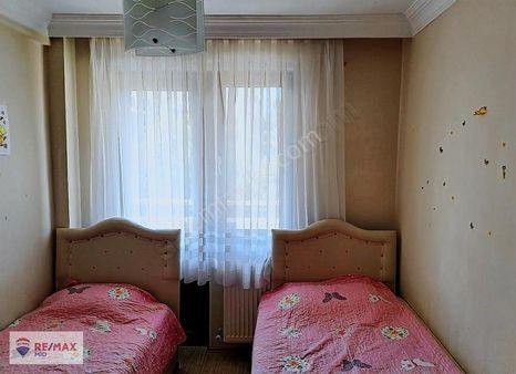 Atatürk Mahallesinde Merkezi Konumda Full Eşyalı Kiralık 2+1..