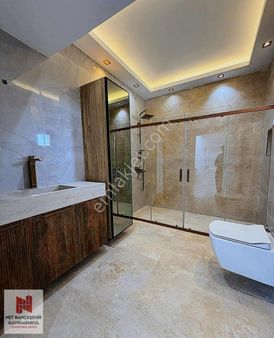 Tepekent De 2400 M² Arsa İçinde 8+3 Satılık Villa