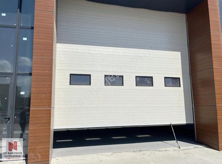 Esenyurt Akçaburgaz 300m2 Kdv Avantajlı Kiralık Depo