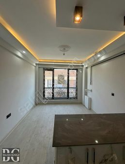 Balkan Gündüzden Sütlüce Mahallesinde Lüks 1+1 Kiralık Daire