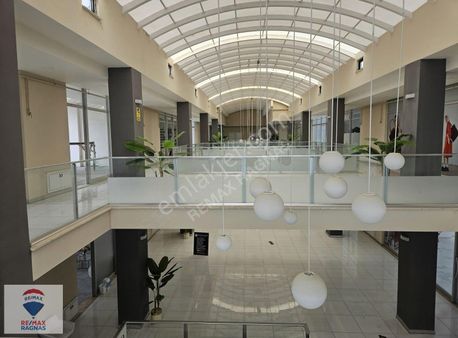 Taşdelen Turgut Özal Bulvarına Cephe Kdv Avantajlı Kiralık Ofis