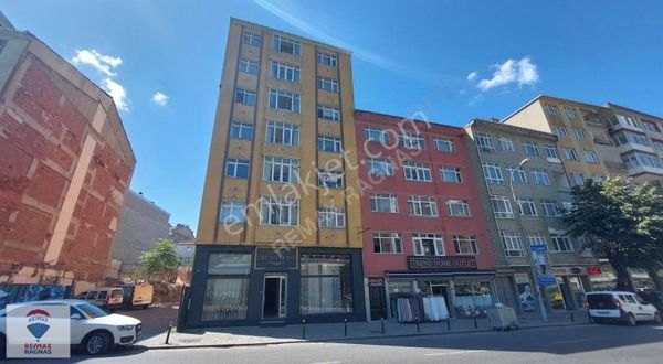 Ümraniye Alemdağ Caddesine Cephe Satılık 3+1 Daire