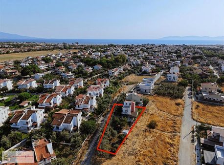 Dikili Salihler Mah Tam Müstakil 482 Metrekare Arsası Mevcut