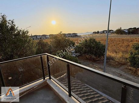 Ayvalık Altınova Sahilde Fırsat 3+1 Sıfır Villa