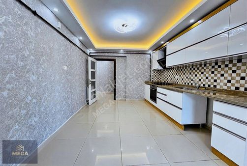 Site İçerisinde Teras Balkonlu, E.banyolu, Çift Asansörlü 3+1 D*