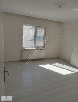 Askeriye Karşısı,merkezde,kat Konumunda 3+1 Kiralık Daire