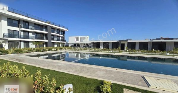 Bater'den Kuşadası'nda Site İçinde Havuzlu Satılık Lüks 2+1