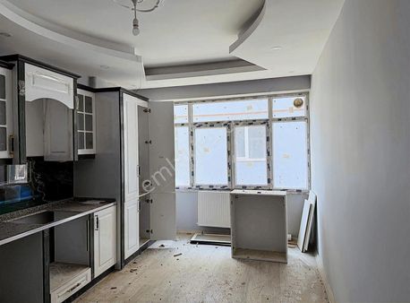 Şeyma Emlaktan Satılık Mekezde Mondi Üstünde