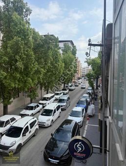 Cemal Gürsel Cad.üzerinde Kiralık 3+1 Ofis