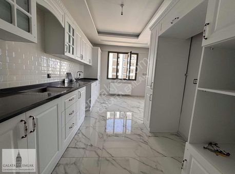 Bostanbaşında Satılık Daire