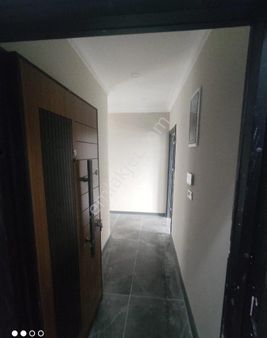 Karlıbayırda Sitede 2+1 Lüx Ara Kat Daire Otoparklı