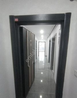 Arnavutköy Nenehatun'da Butik Sitede Satılık Çatı Dubleks