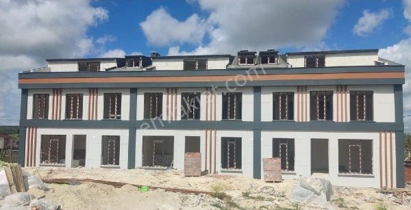 Arnavutköy'de Satılık İnşaatı Bitmek Üzere Villalar