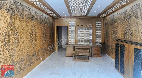 Çayırova Belediye Yakın Anacaddede Kiralık 80 M² Yapılı Dükkan