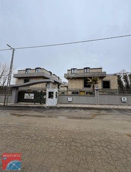 Çekmeköy Ömerli Yeşil Bahçe Konakları Muhteşem 5+1 Villa +kdv