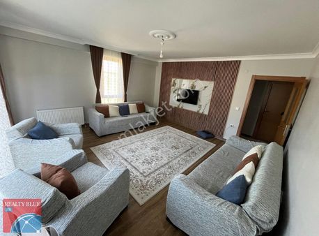 Pendik Kavakpınar Omega 112 Sitesi Satılık 2+1 Arakat Daire