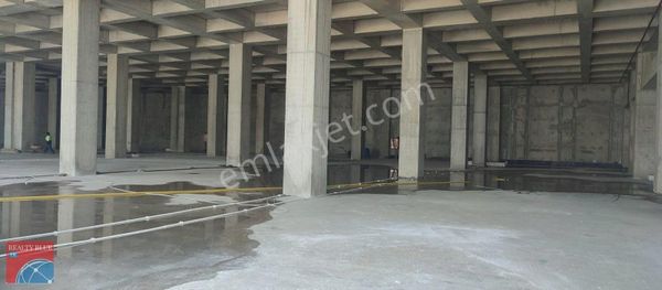 Pendik'te Kiralık 2000 M² Depo