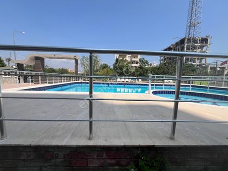 View'den Tecede Merkezi Konumda Geniş Oturumlu 4+1 Daire