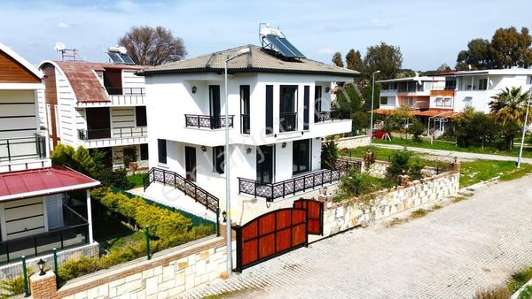 Didim'de Denize 100 Adım Müstakil Villa