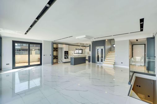 Satılık 6+2 Lüks Villa 365 M² Kapalı Alan / 315 M² Arsa Payı