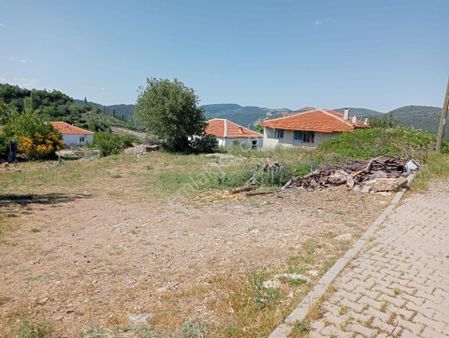 Komutan Emlaktan Bergama Muratlar Köyünde 270 M2 İmarlı Arsa